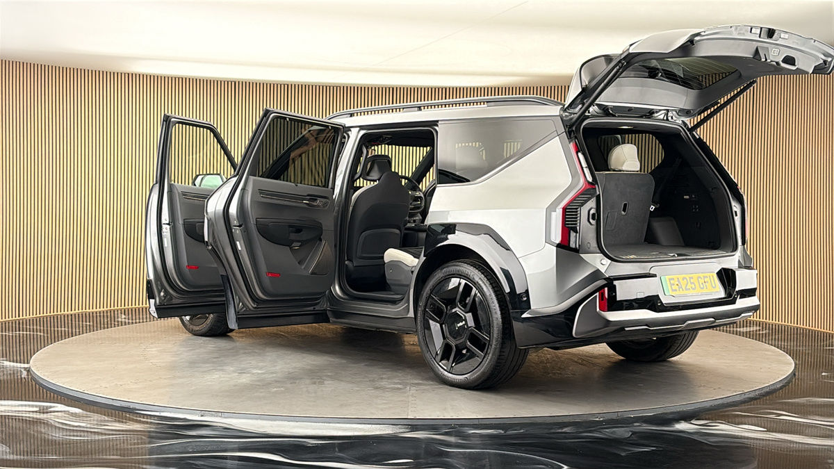 More views of Kia EV9