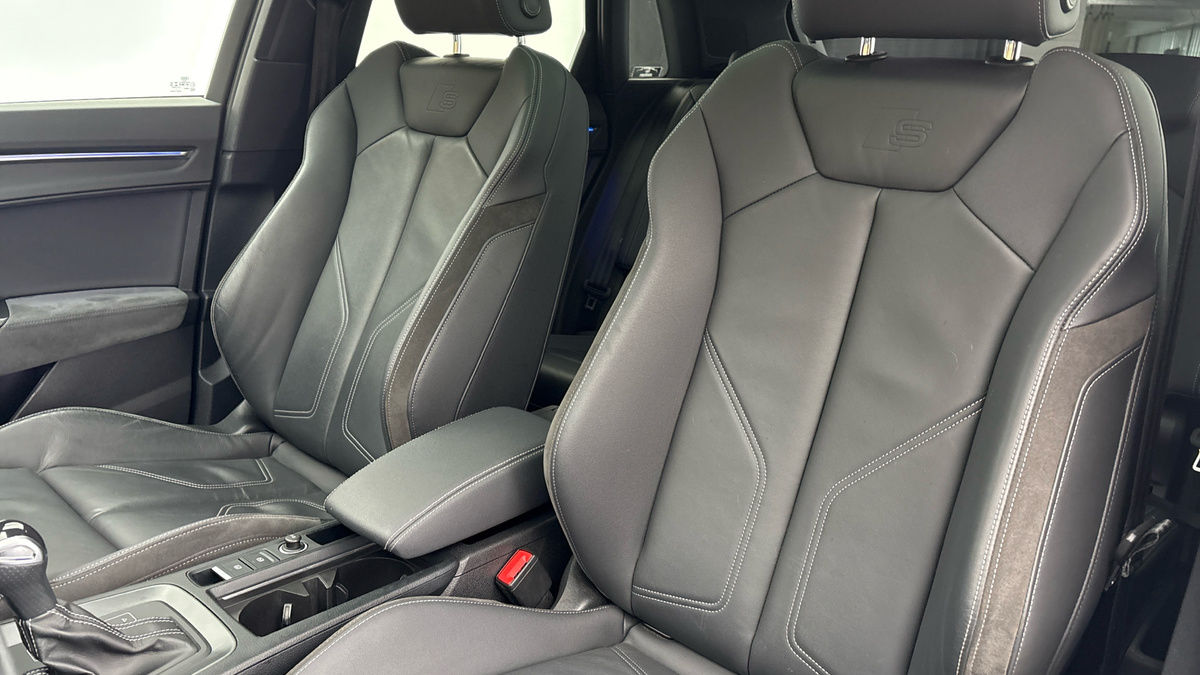 Audi Q3 Image 7