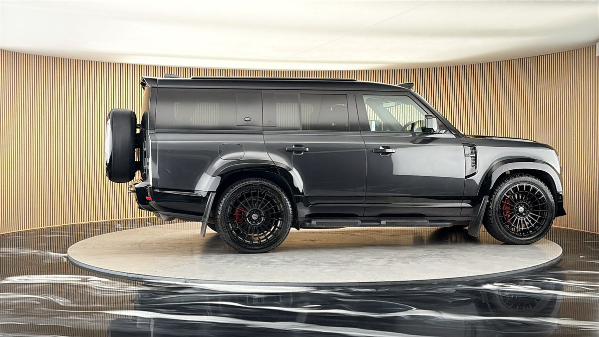 More views of Land Rover Defender 130