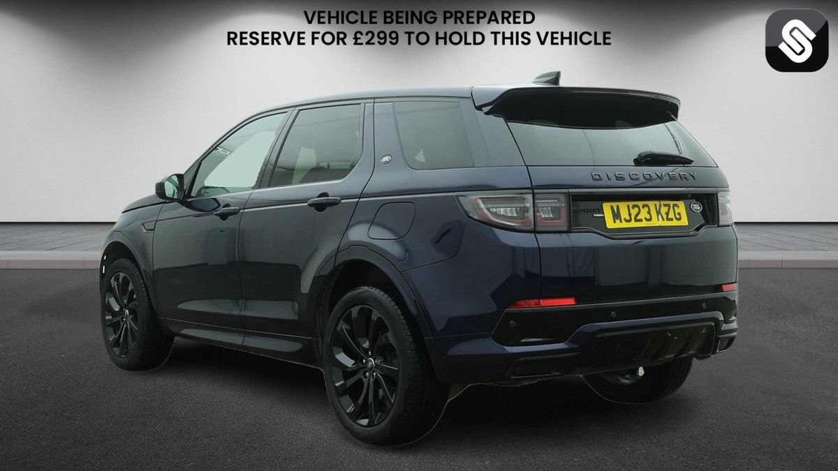 Land Rover Discovery Sport Image 3