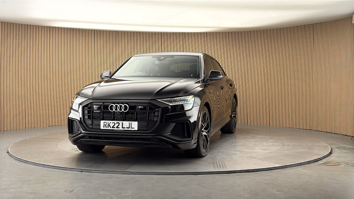 More views of Audi Q8