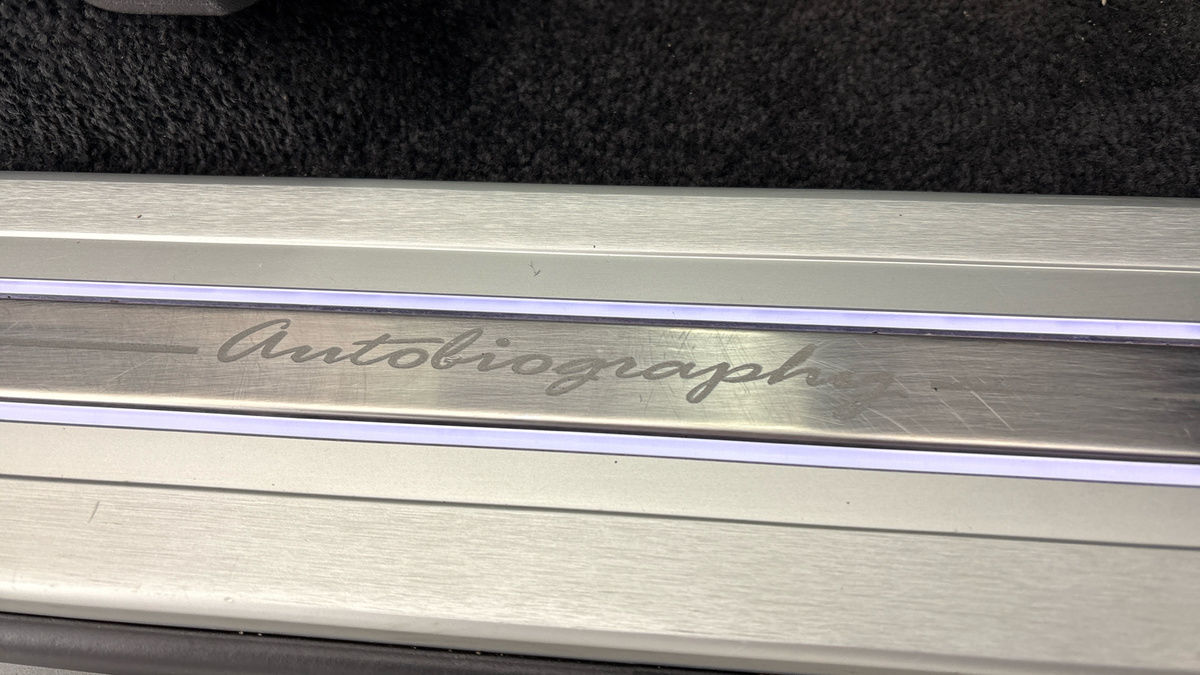 Land Rover Range Rover Image 25