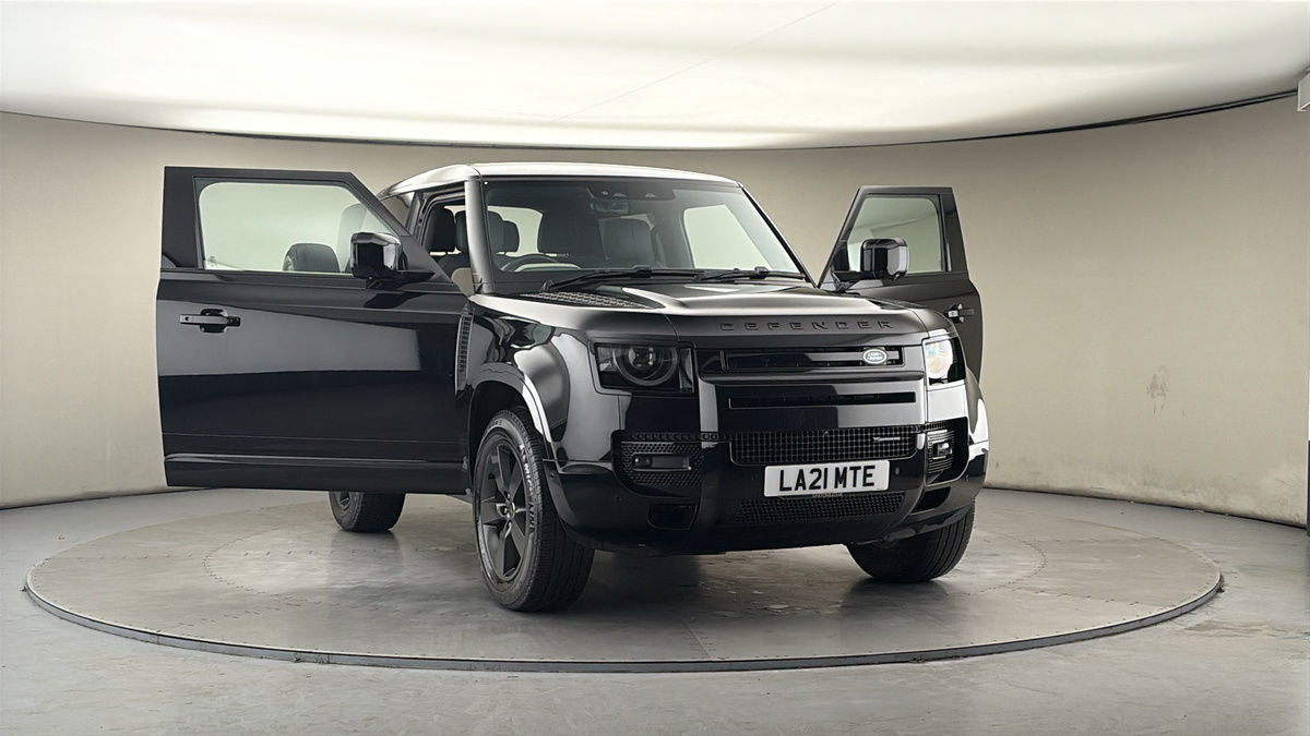 More views of Land Rover Defender 90