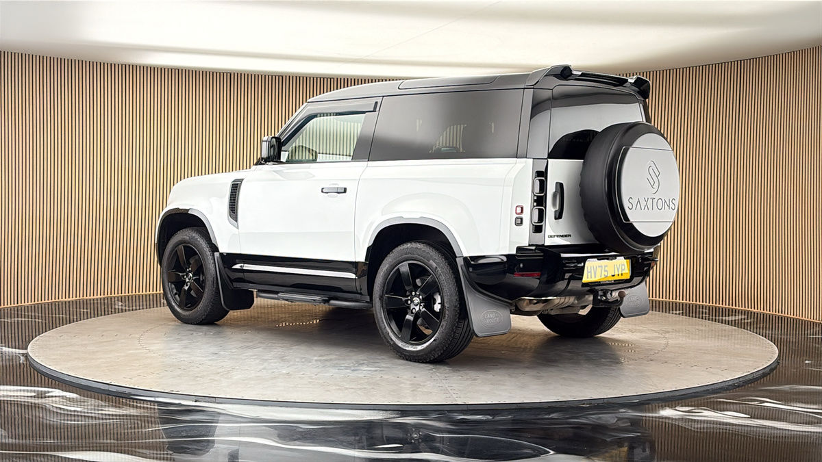 More views of Land Rover Defender 90