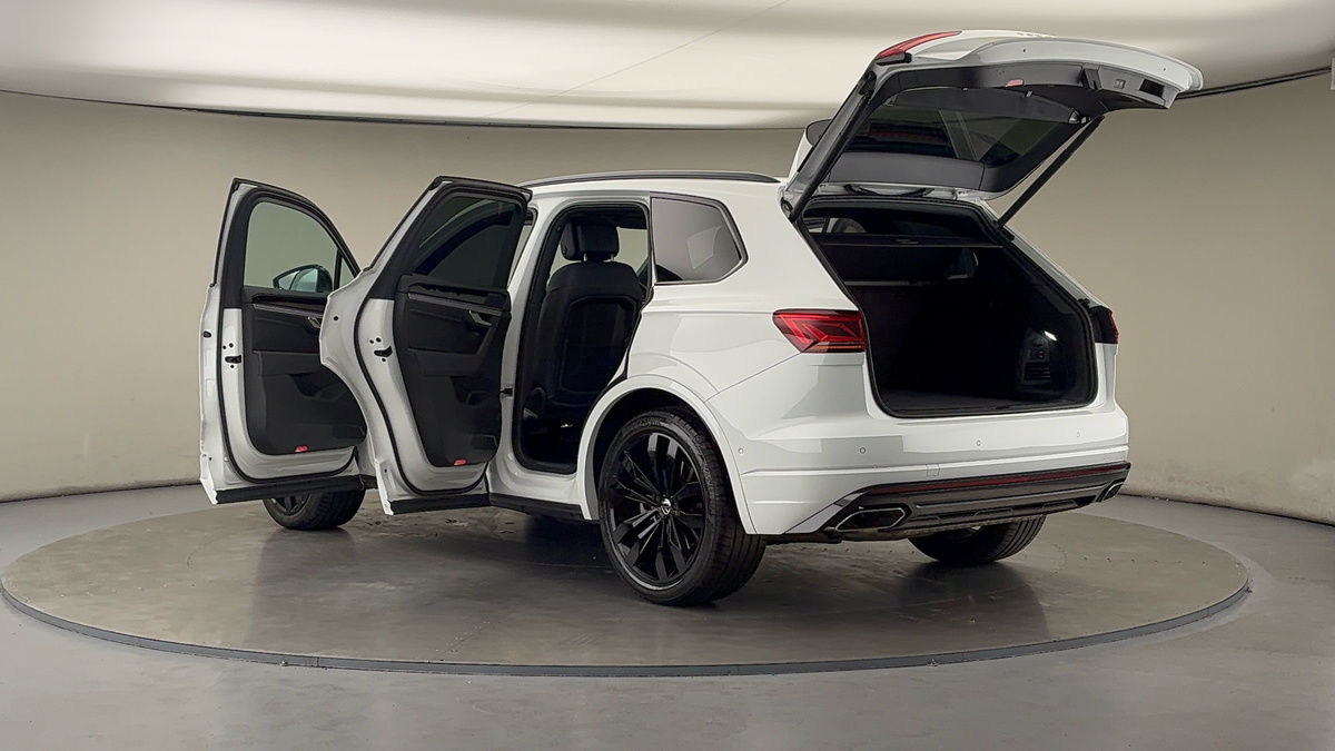 More views of Volkswagen Touareg