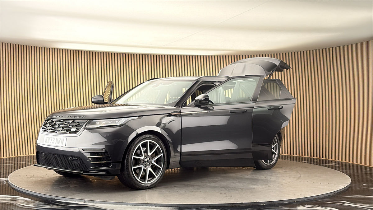 Land Rover Range Rover Velar Image 22
