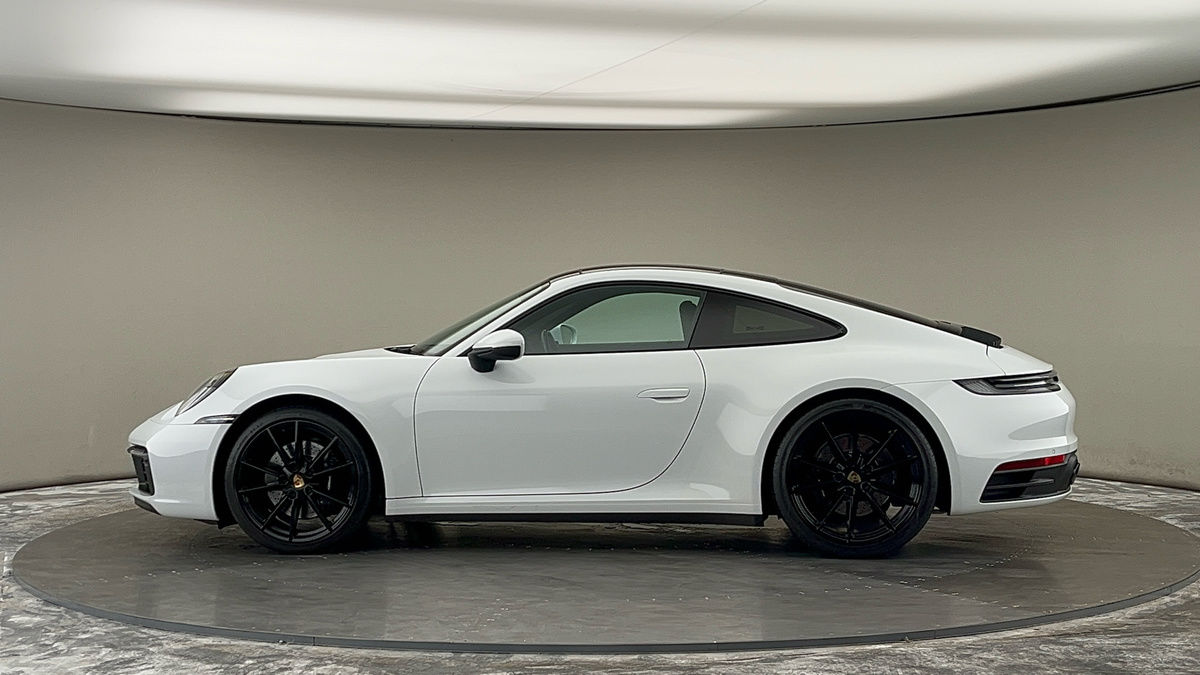 More views of Porsche 911