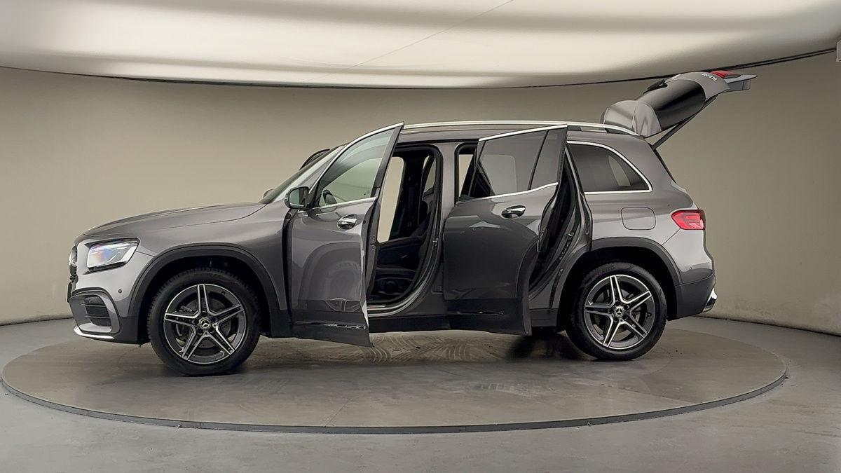 More views of Mercedes-Benz GLB