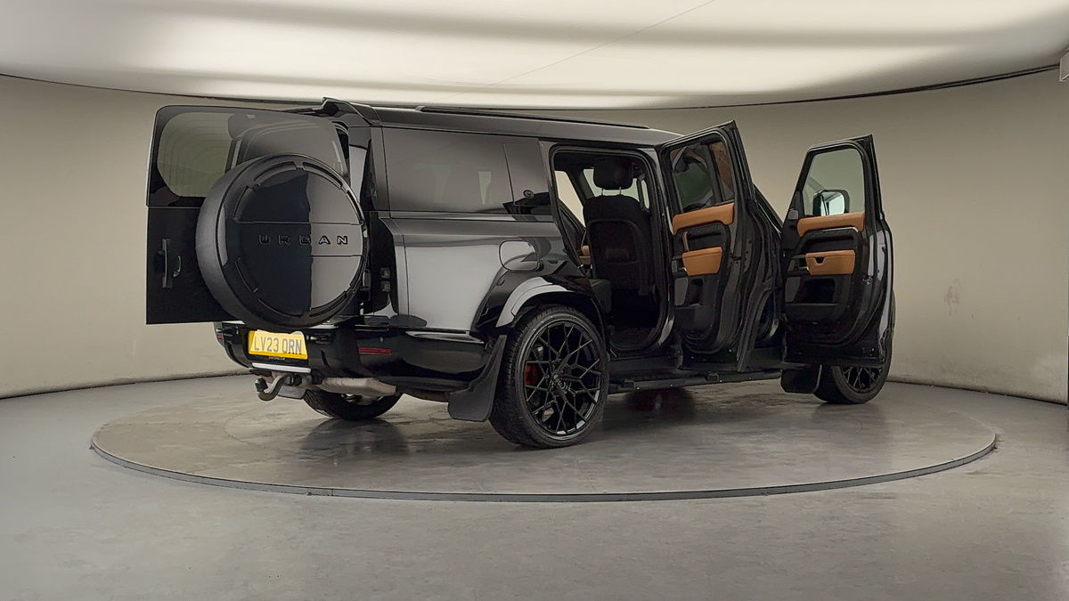 More views of Land Rover Defender 130