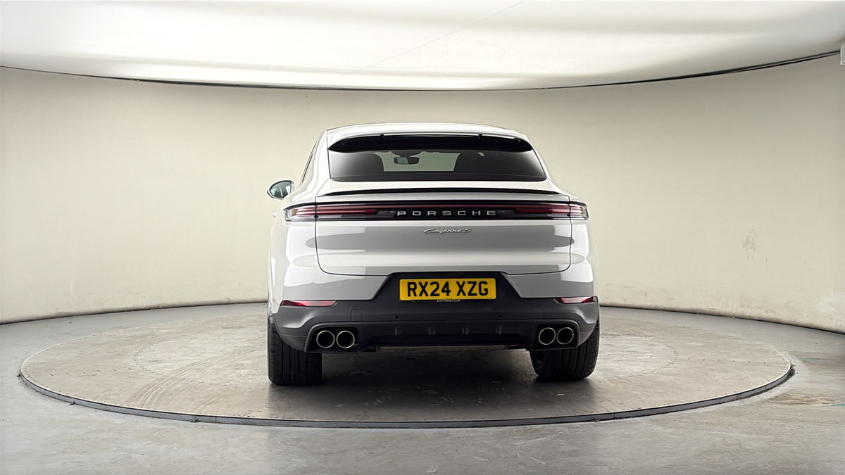 More views of Porsche Cayenne