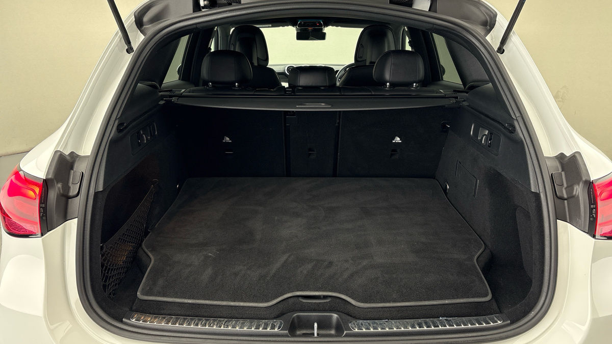 Mercedes-Benz GLC Image 11