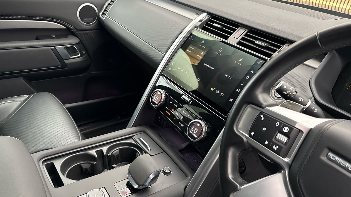 Land Rover Discovery Image 18