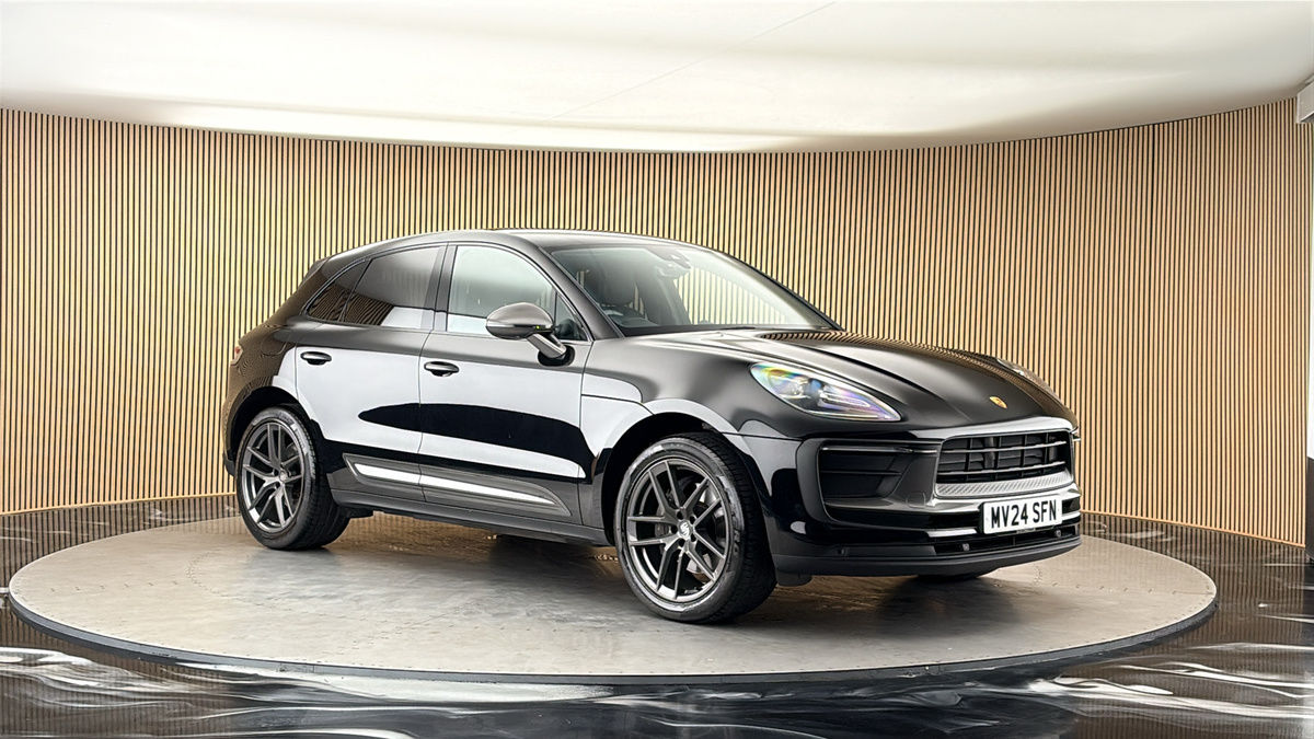 More views of Porsche Macan