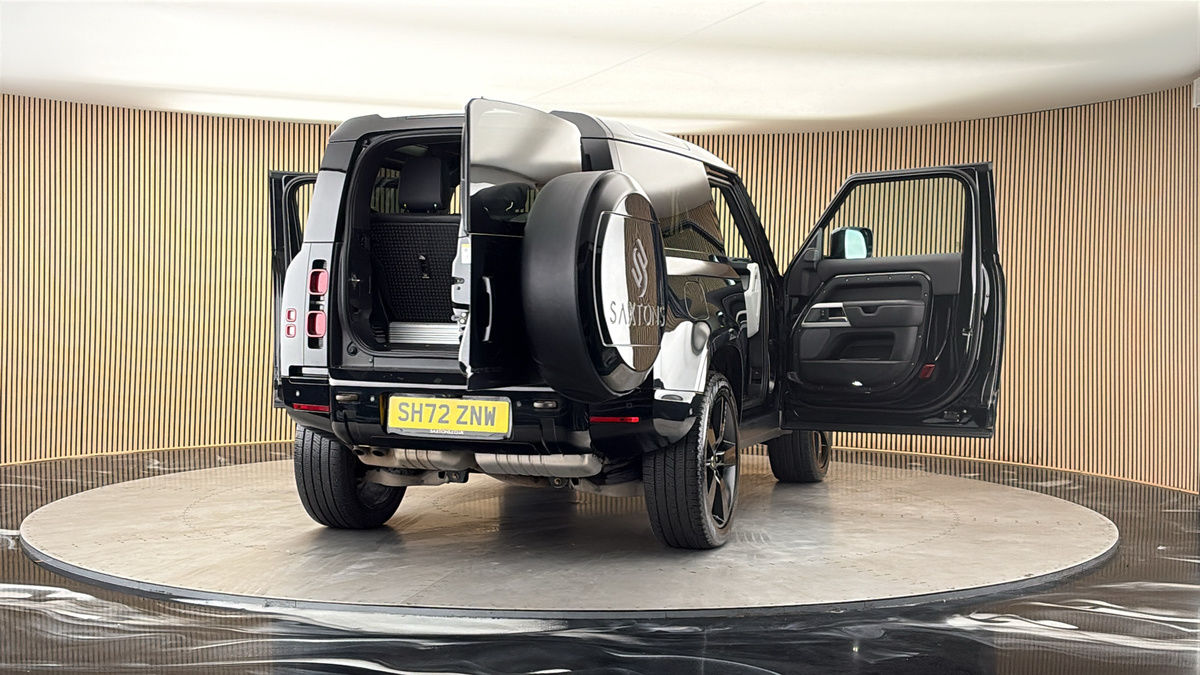 More views of Land Rover Defender 90