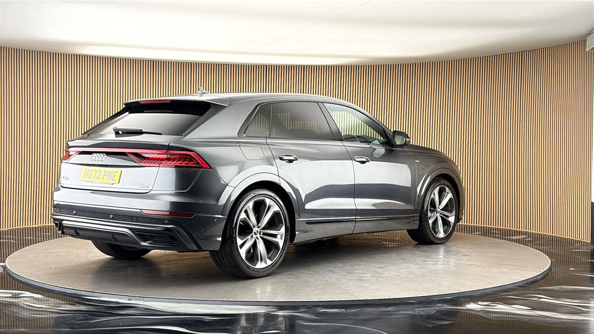 Audi Q8 Image 21