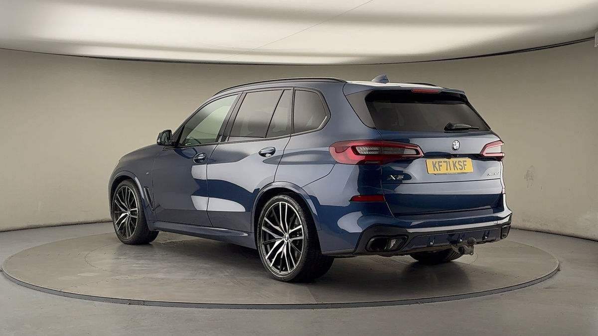 BMW X5 Image 2