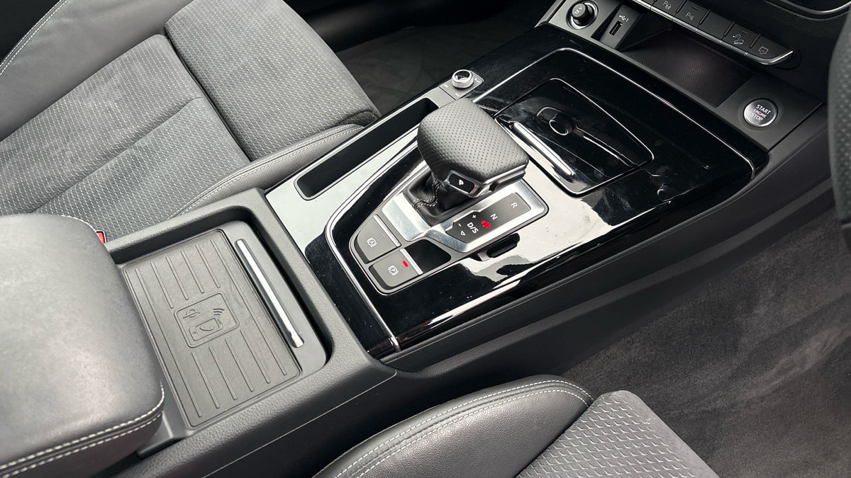 Audi Q5 Image 18