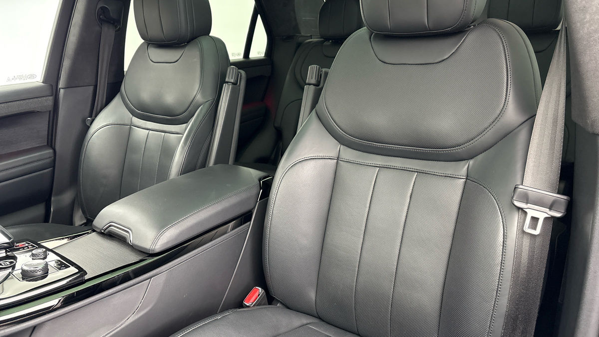 Land Rover Range Rover Sport Image 7