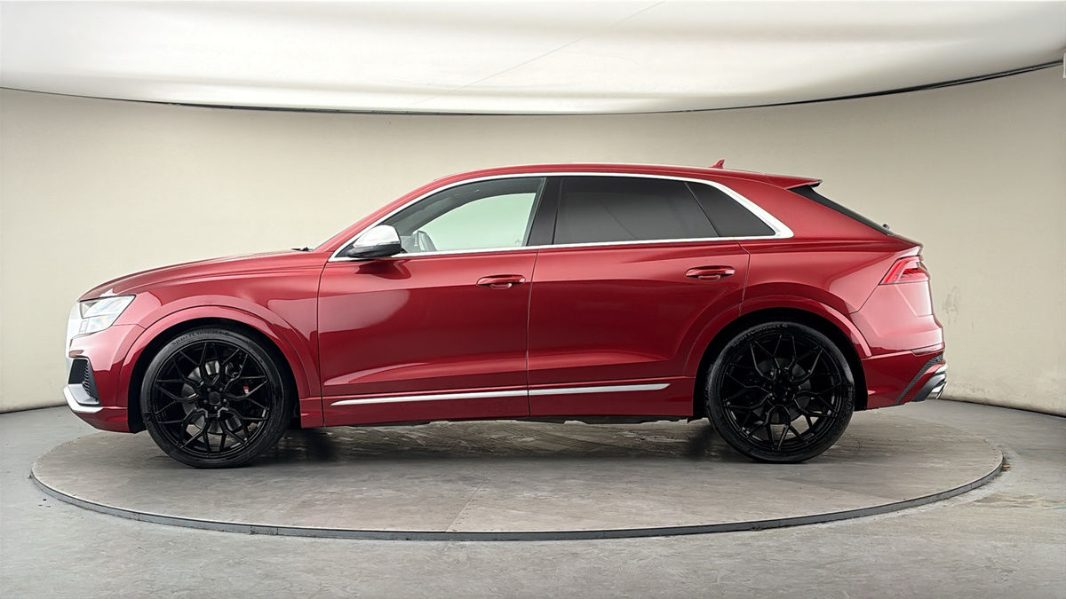 Audi SQ8 Image 15