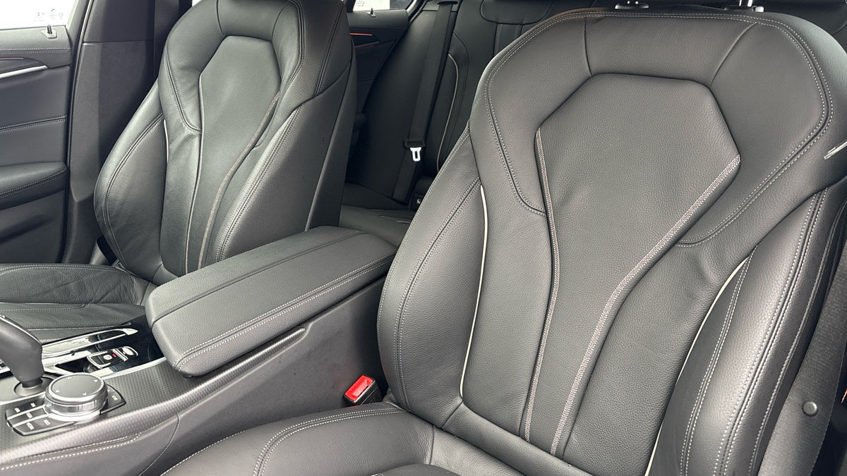 BMW 5 Series Image 7