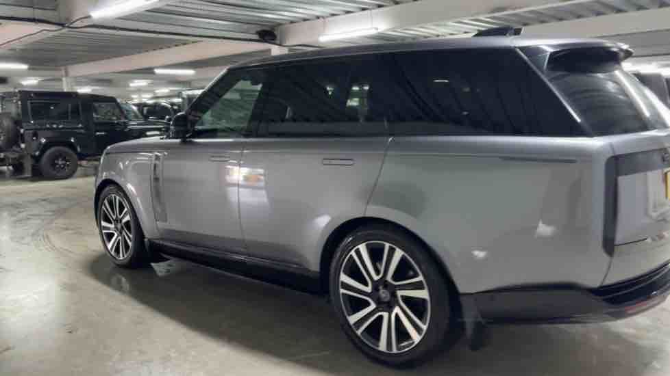 More views of Land Rover Range Rover