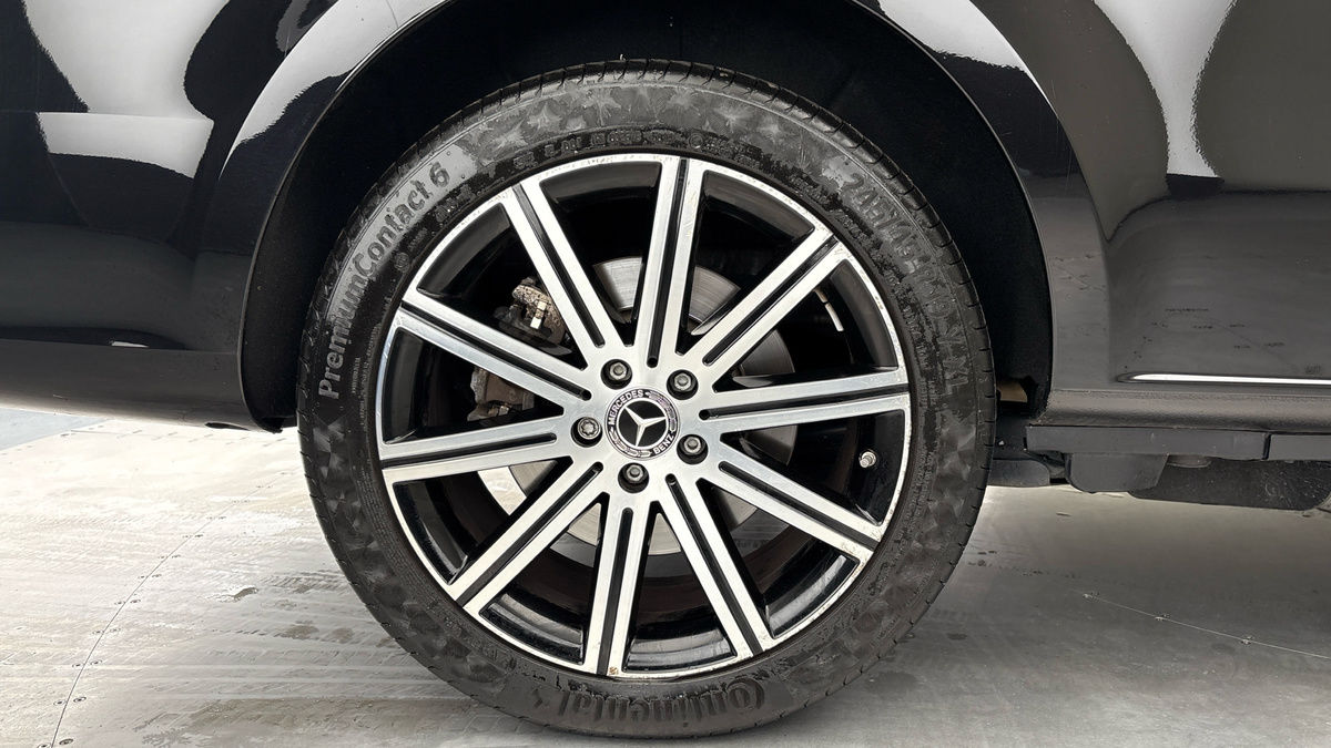 Mercedes-Benz V Class Image 10