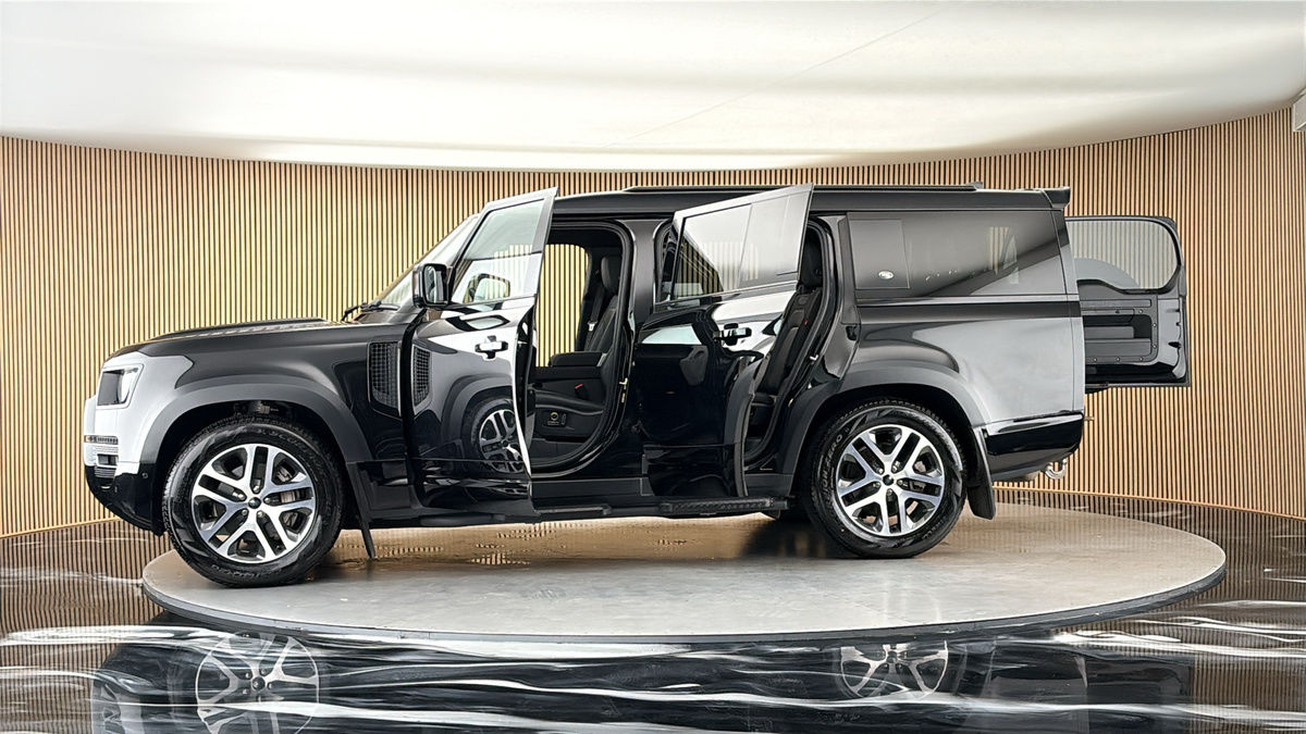 More views of Land Rover Defender 130