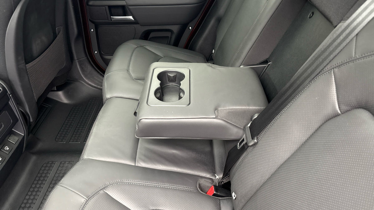 Land Rover Defender 110 Urban Image 9