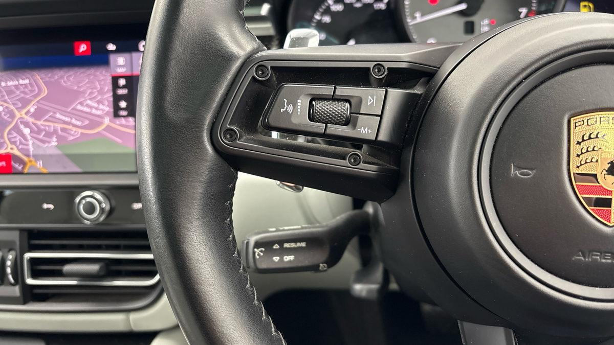 Porsche Macan Image 13