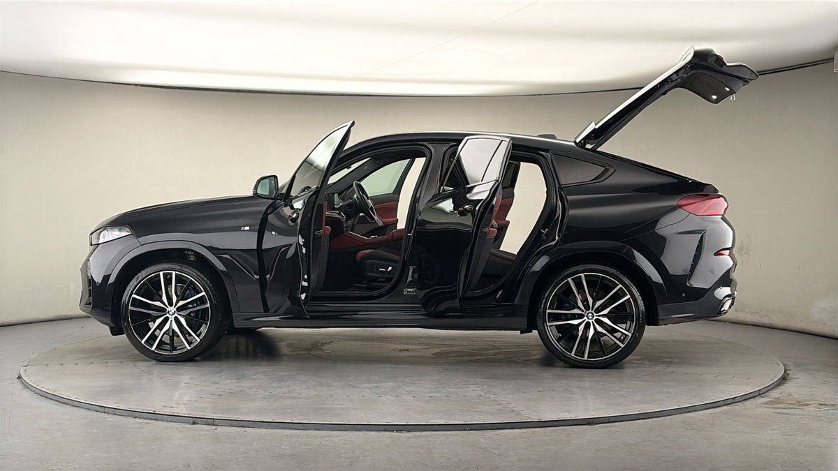 More views of BMW X6