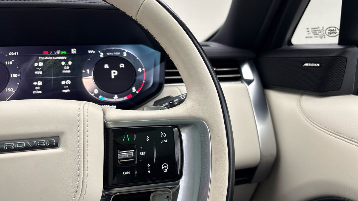 Land Rover Range Rover Image 14