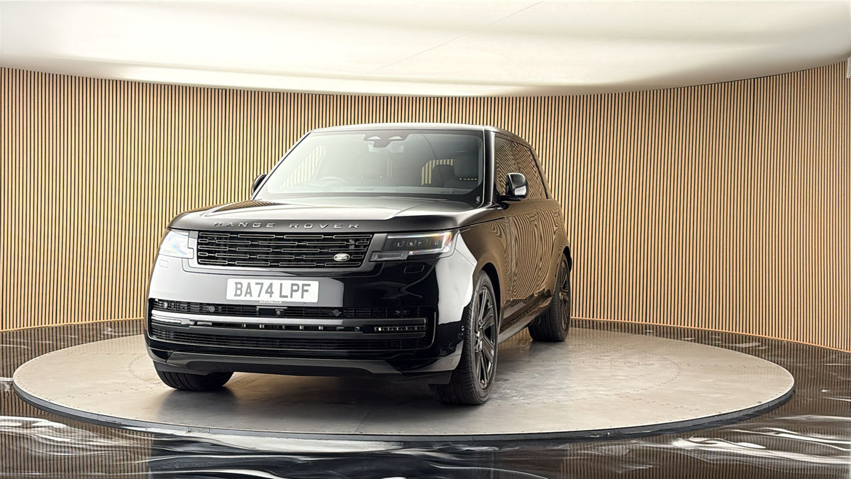 More views of Land Rover Range Rover