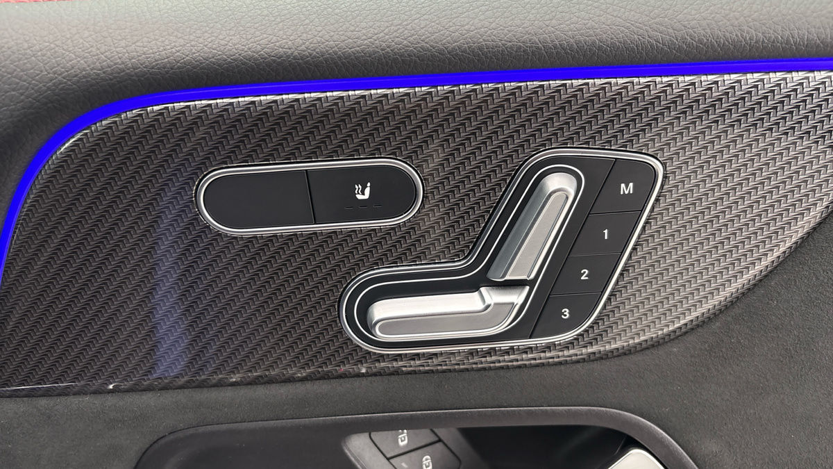 Mercedes-Benz GLB Image 27