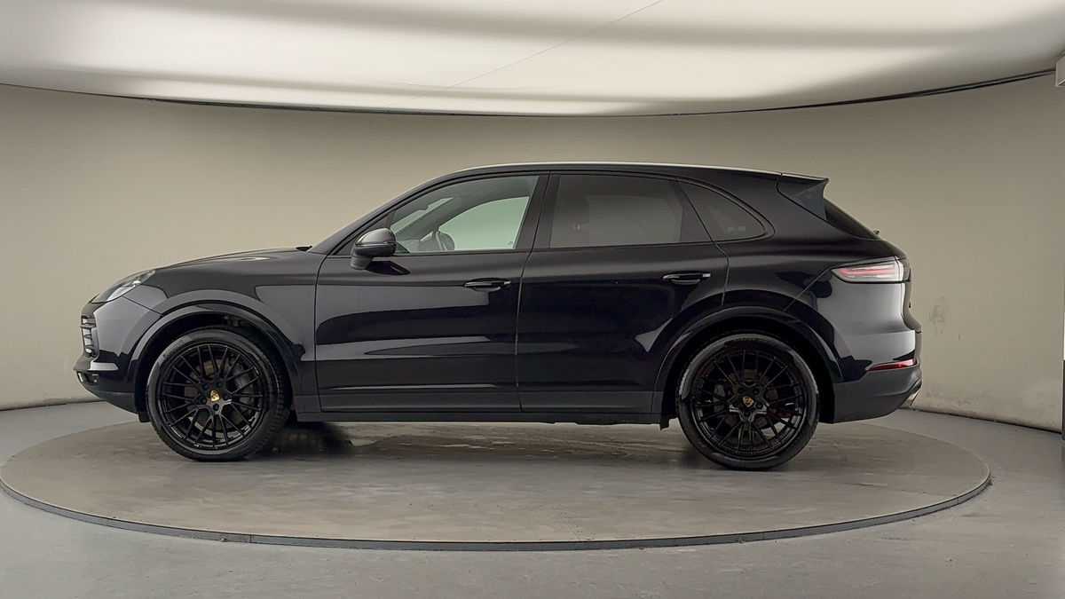 More views of Porsche Cayenne