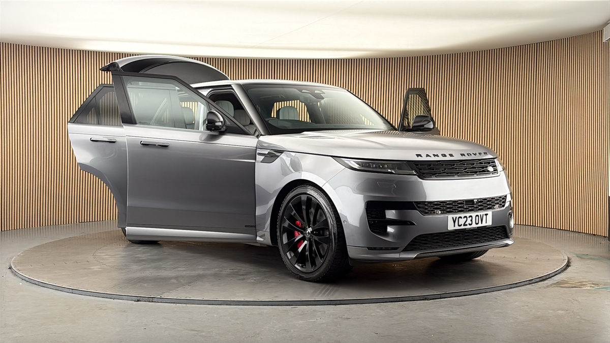 More views of Land Rover Range Rover Sport