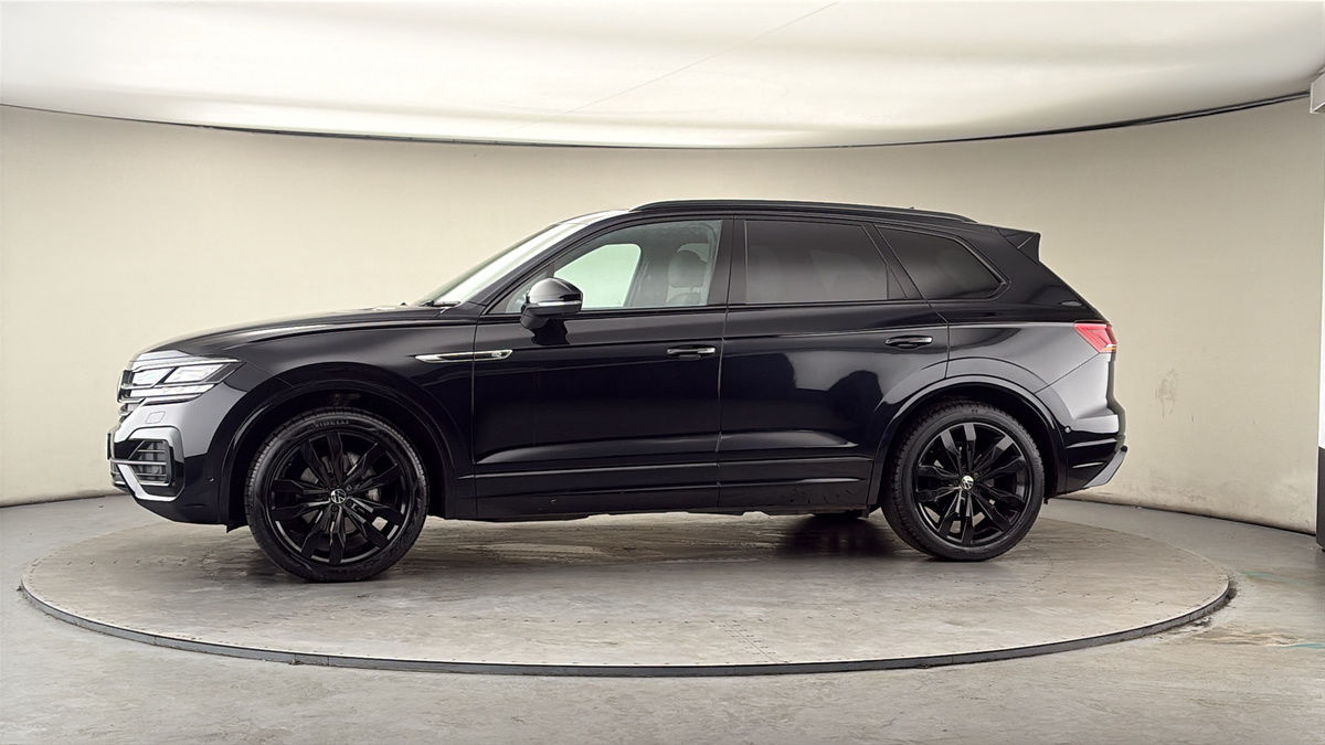 More views of Volkswagen Touareg