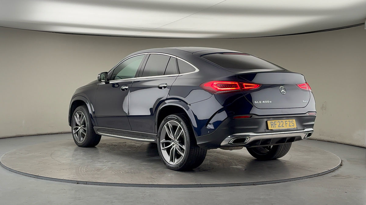 Mercedes-Benz GLE Image 2