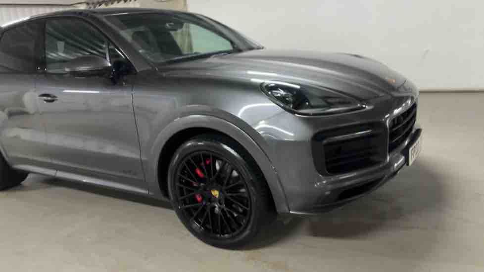 More views of Porsche Cayenne