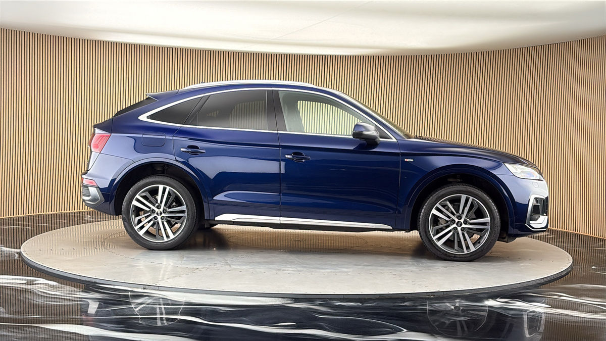 More views of Audi Q5