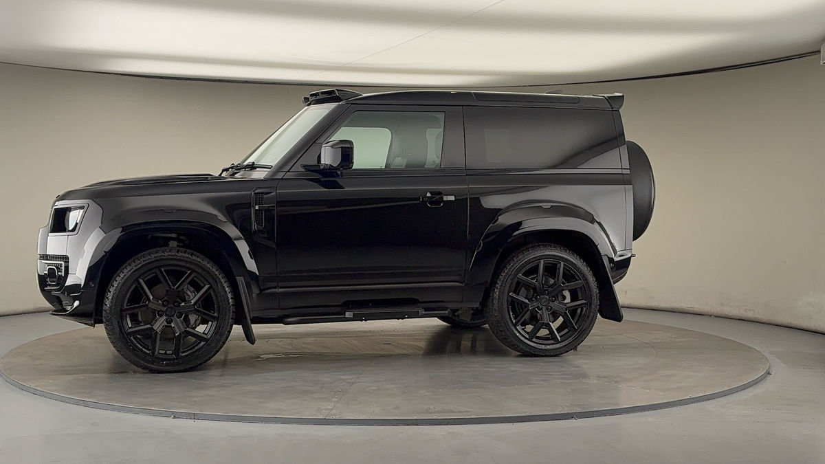 More views of Land Rover Defender 90
