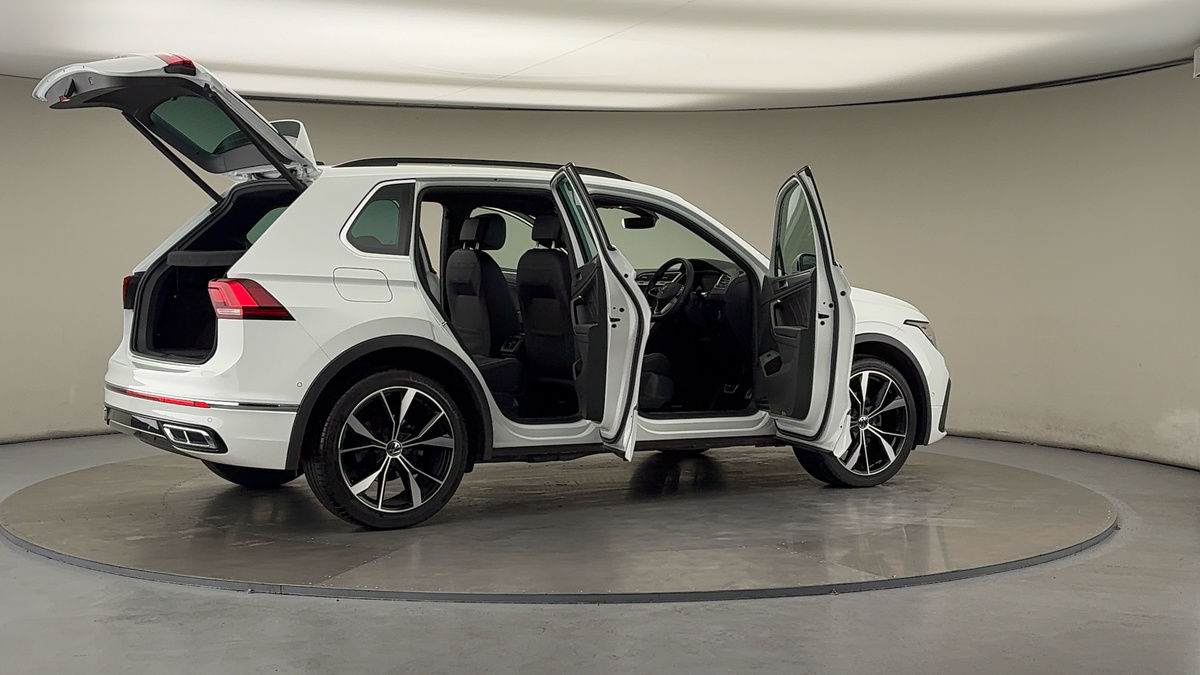 More views of Volkswagen Tiguan