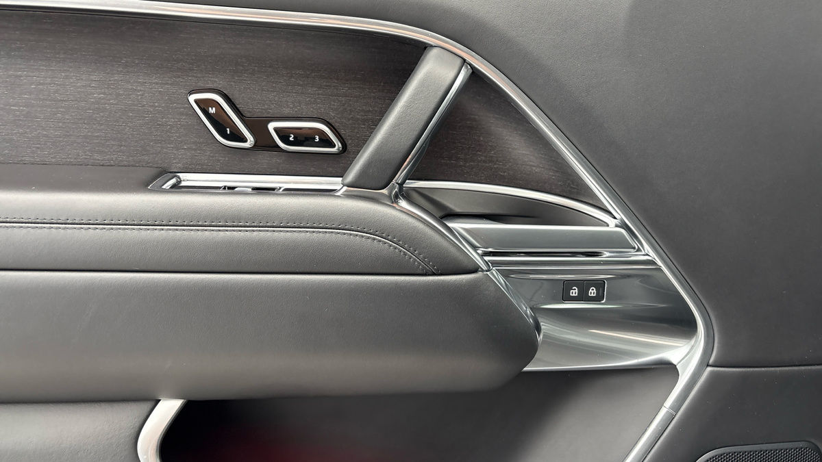 Land Rover Range Rover Image 19