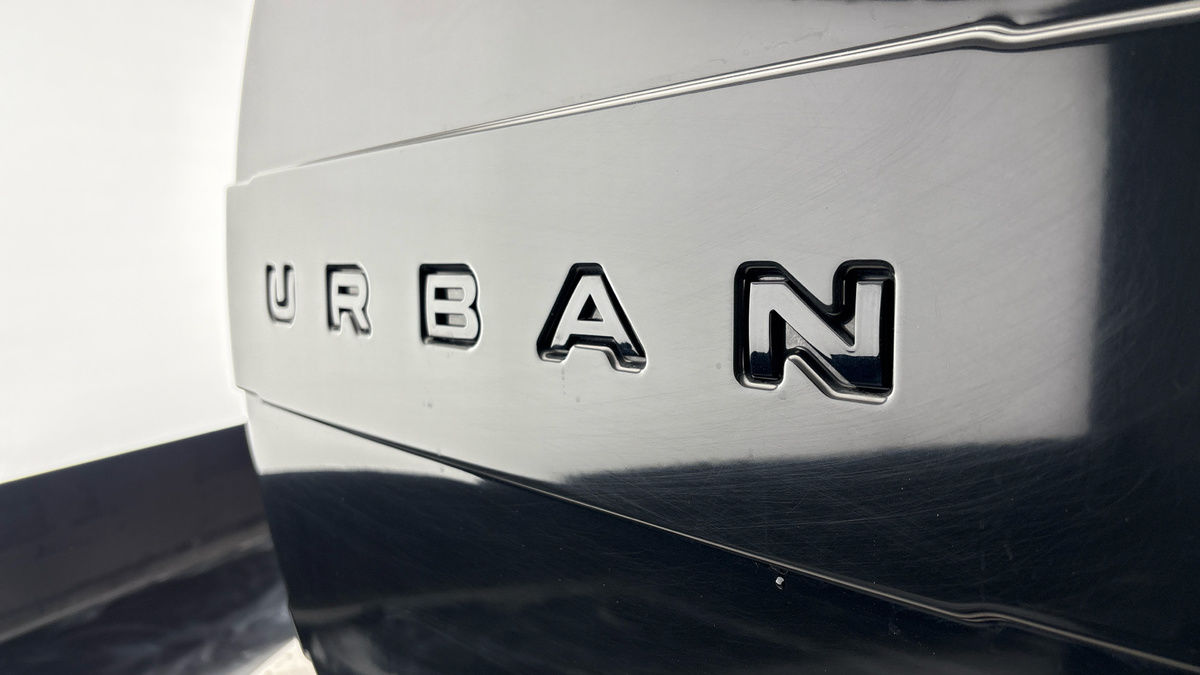 Land Rover Defender 90 Urban Image 30