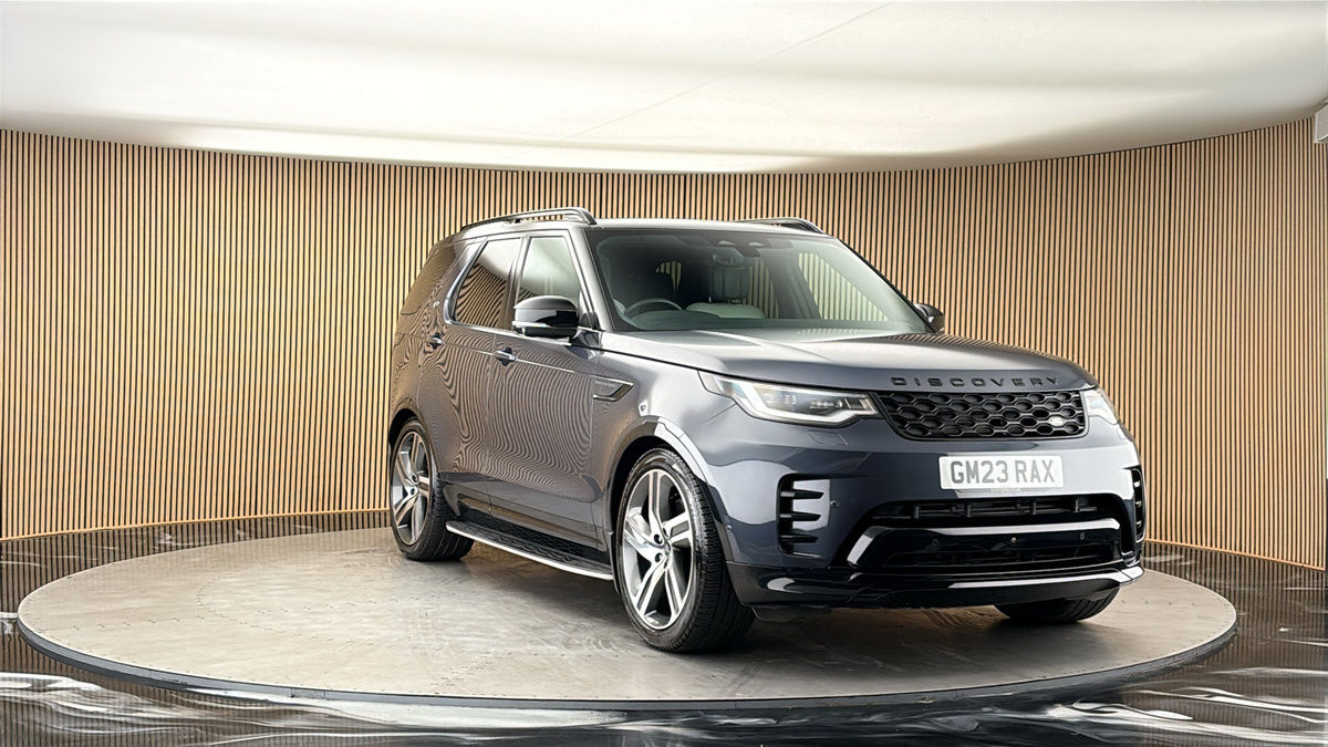 More views of Land Rover Discovery