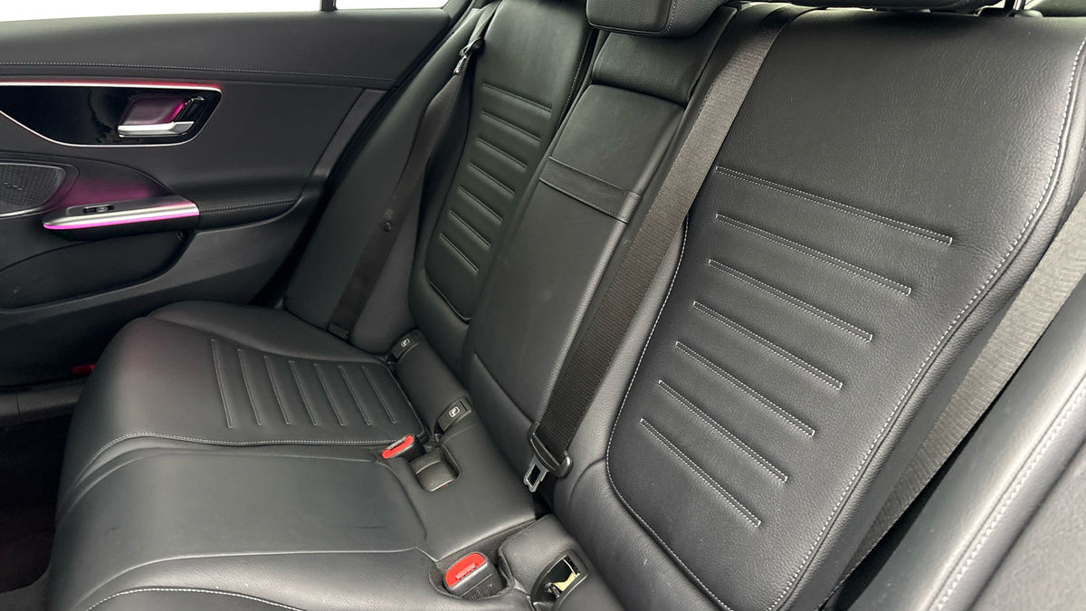 Mercedes-Benz C Class Image 8
