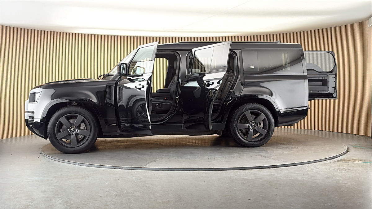 More views of Land Rover Defender 130