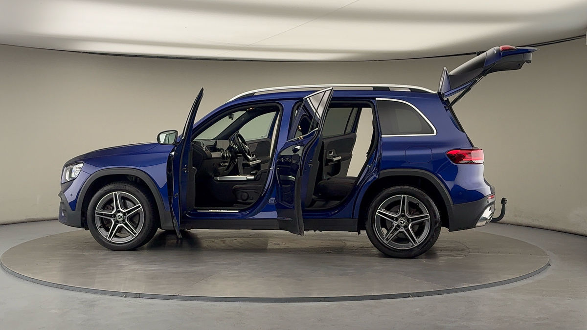 More views of Mercedes-Benz GLB