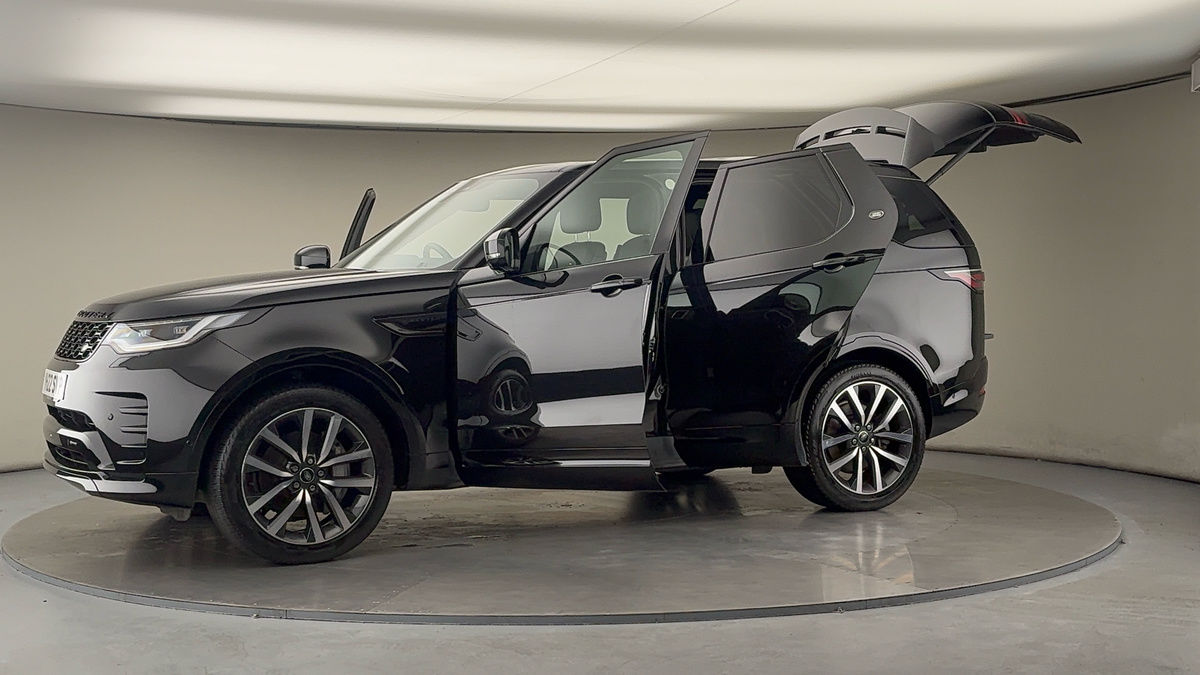 More views of Land Rover Discovery