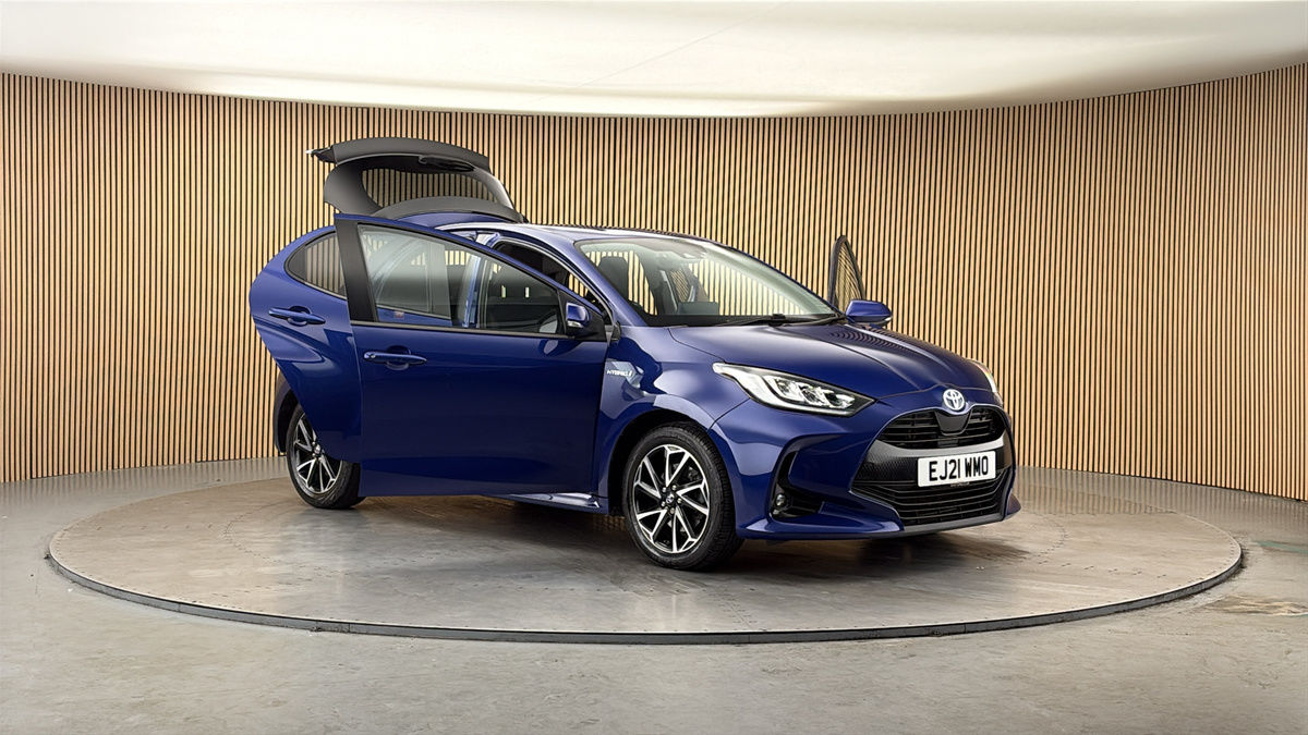 More views of Toyota Yaris