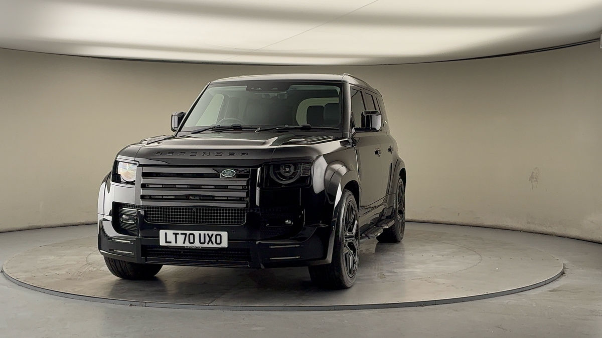 More views of Land Rover Defender 110